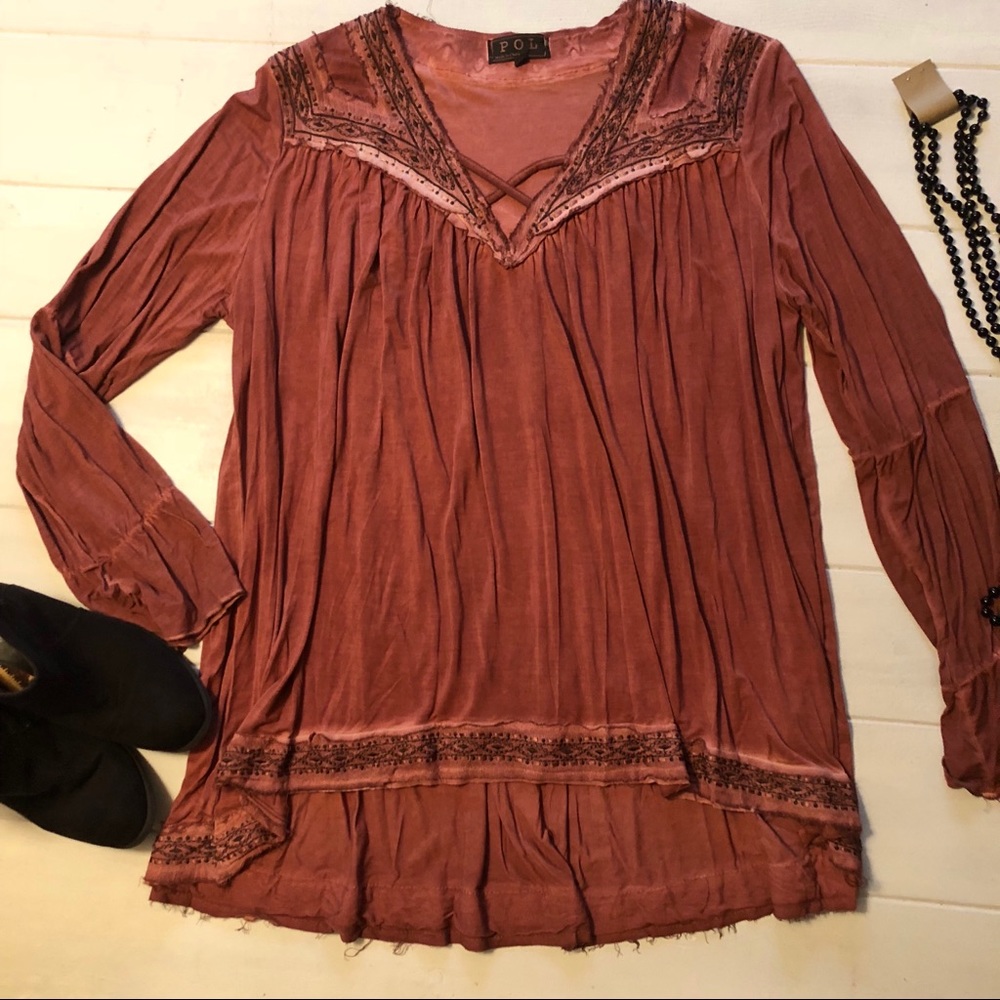 🌸 Wine embroidered Tunic